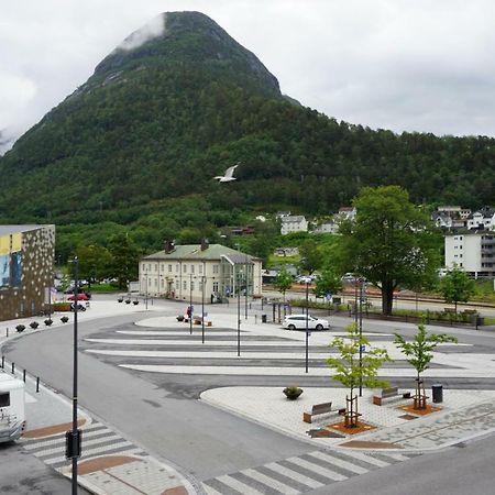 Andalsnes Sentrum Apartment No2 Esterno foto