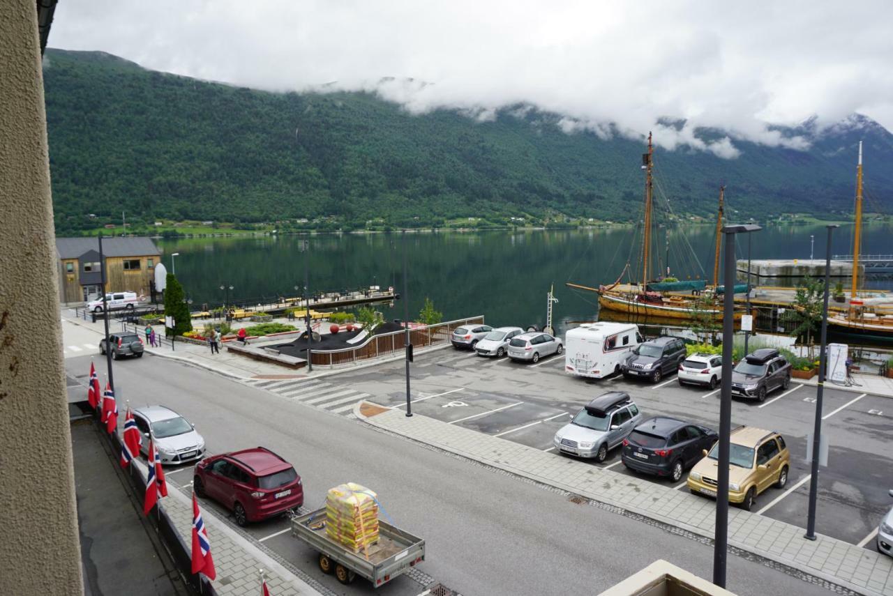 Andalsnes Sentrum Apartment No2 Esterno foto