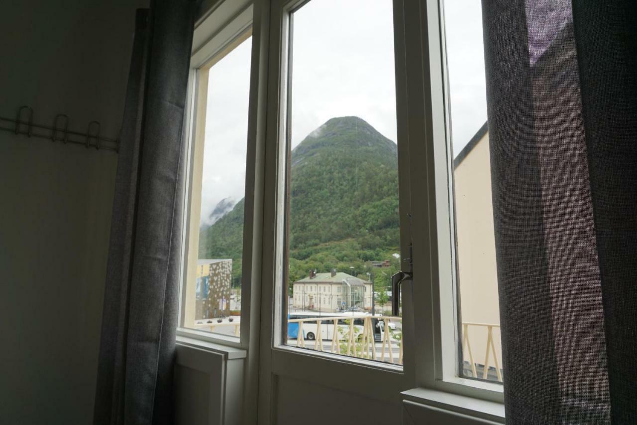 Andalsnes Sentrum Apartment No2 Esterno foto